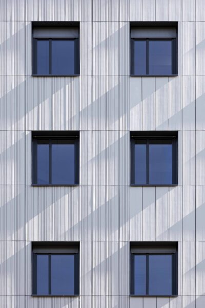 Tertiaire mat&eacute;rialit&eacute; facade